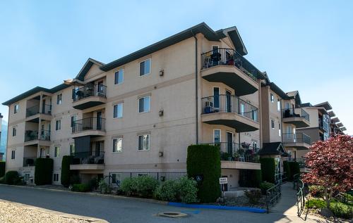 101-160 5 Avenue, Salmon Arm, BC - Outdoor With Balcony With Facade