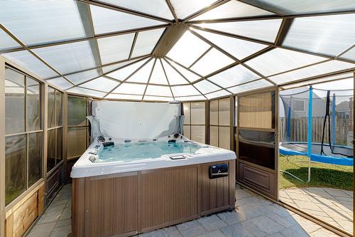 Hot tub - 3429 Rue De Toscane, Terrebonne (Terrebonne), QC - Indoor Photo Showing Other Room