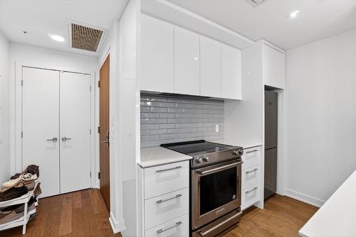 Kitchen - 908-101 Rue De La Rotonde, Montréal (Verdun/Île-Des-Soeurs), QC - Indoor Photo Showing Kitchen