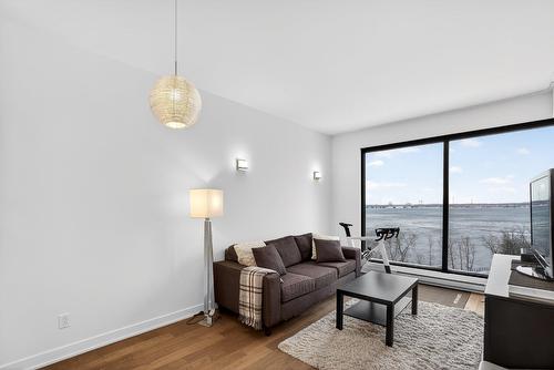 Living room - 908-101 Rue De La Rotonde, Montréal (Verdun/Île-Des-Soeurs), QC - Indoor Photo Showing Living Room