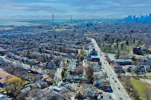 Main-29 Love Crescent, Toronto, ON 