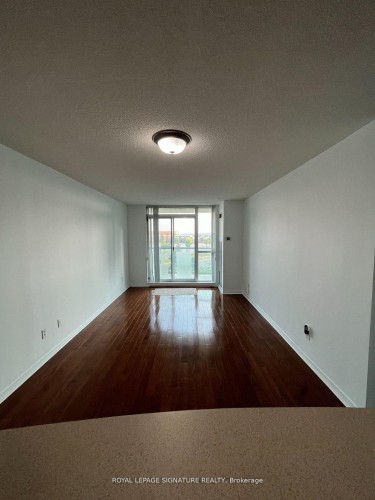 407-2545 Erin Centre Boulevard, Mississauga, ON - Indoor Photo Showing Other Room