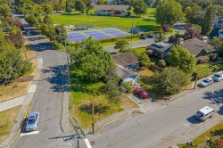 2409 Currie Rd  Oak Bay, BC V8S 3B5