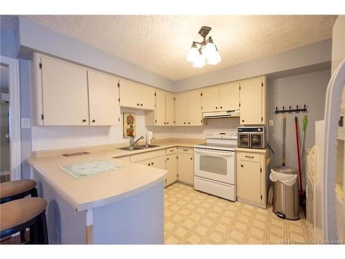 626 Brookside Dr, Fredericton, NB 