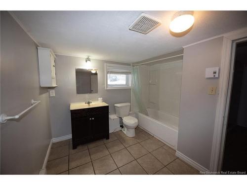 626 Brookside Dr, Fredericton, NB 