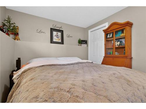 17 Cedar St, Moncton, NB 