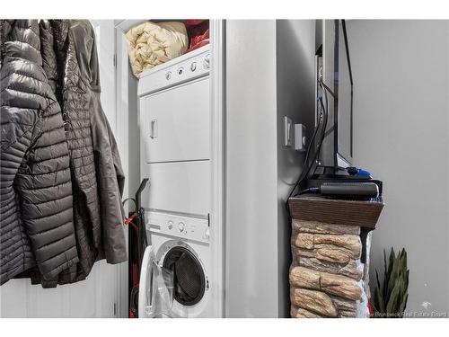 17 Cedar St, Moncton, NB 