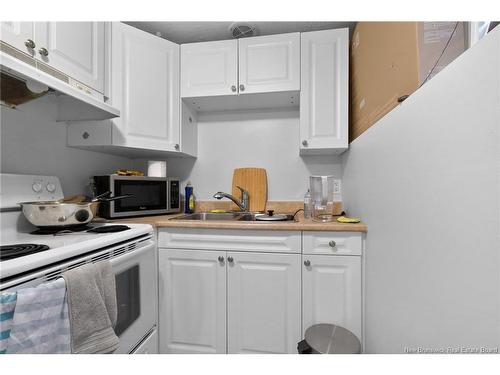 17 Cedar St, Moncton, NB 