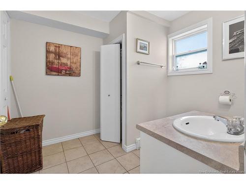 17 Cedar St, Moncton, NB 