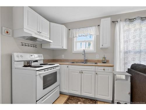 17 Cedar St, Moncton, NB 