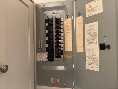 401 800 Gordon Street, Thunder Bay, ON - Indoor Photo Showing Other Room