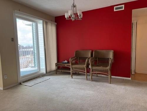 401 800 Gordon Street, Thunder Bay, ON - Indoor Photo Showing Other Room