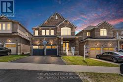 UPPER - 925 GREENHILL AVENUE  Oshawa, ON L1K 0X9