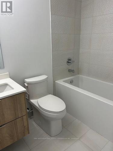 805 - 5105 Hurontario Street, Mississauga, ON - Indoor Photo Showing Bathroom