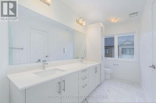 3079 Robert Lamb Boulevard, Oakville, ON - Indoor Photo Showing Bathroom