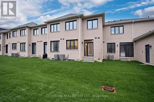 3079 Robert Lamb Boulevard, Oakville, ON - Outdoor