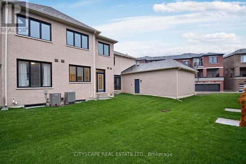 3079 Robert Lamb Boulevard, Oakville, ON - Outdoor