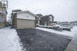 6 WILDERCROFT AVENUE  Brampton, ON L6V 4E6