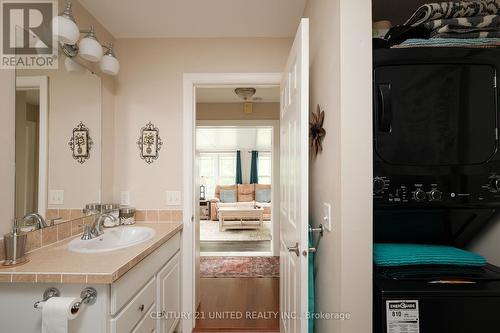 4 Rollies Bay Road E, Curve Lake First Nation 35 (Curve Lake First Nation), ON - Indoor Photo Showing Bathroom