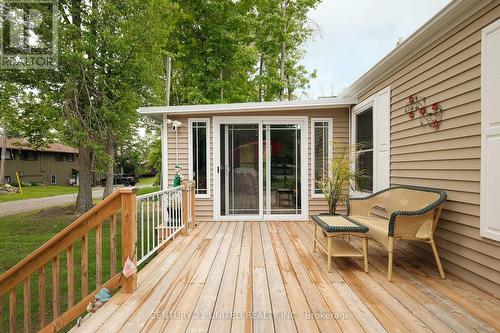 4 Rollies Bay Road E, Curve Lake First Nation 35 (Curve Lake First Nation), ON - Outdoor With Deck Patio Veranda