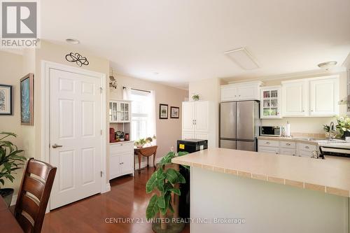 4 Rollies Bay Road E, Curve Lake First Nation 35 (Curve Lake First Nation), ON - Indoor Photo Showing Kitchen