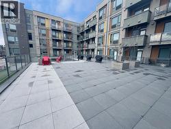 Outdoor Lounge Area - 