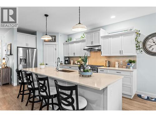 2444 York Avenue Unit# 8, Armstrong, BC - Indoor Photo Showing Kitchen With Upgraded Kitchen