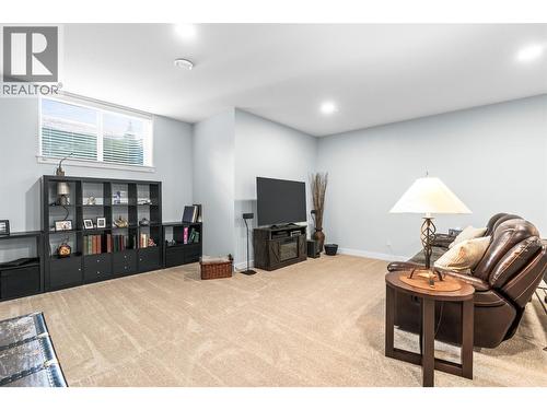 2444 York Avenue Unit# 8, Armstrong, BC - Indoor