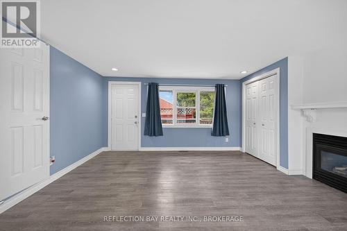 3794 Mathewson Avenue, Fort Erie (Crystal Beach), ON - Indoor With Fireplace