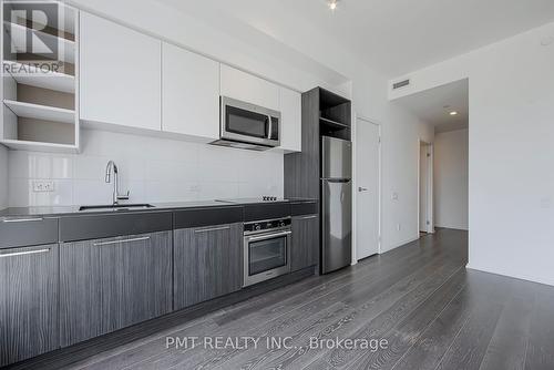 2001 - 68 Shuter Street, Toronto, ON - Indoor Photo Showing Kitchen