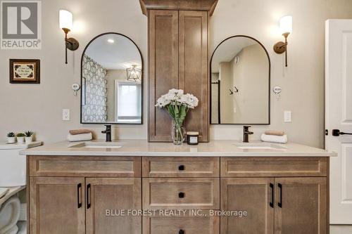 Ensuite - 192 Foxborough Place, Thames Centre (Thorndale), ON - Indoor Photo Showing Bathroom