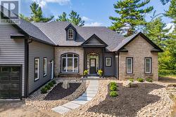 49 ESTATES DRIVE  Muskoka Lakes, ON P0B 1J0