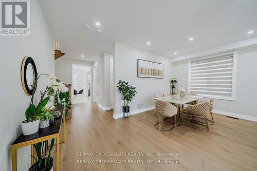 50 Carriage Shop Bend, East Gwillimbury, ON - Indoor