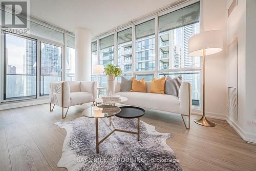 2704 - 33 Bay Street, Toronto, ON - Indoor Photo Showing Living Room