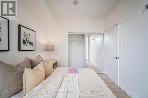 2704 - 33 Bay Street, Toronto, ON - Indoor Photo Showing Bedroom