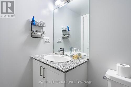 20 Meadowglen Place, Toronto, ON - Indoor Photo Showing Bathroom