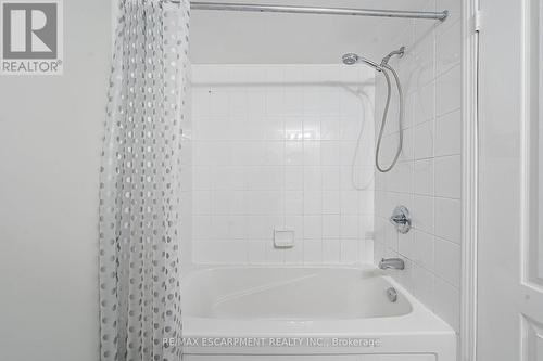 402 - 4 Elsinore Path, Toronto, ON 