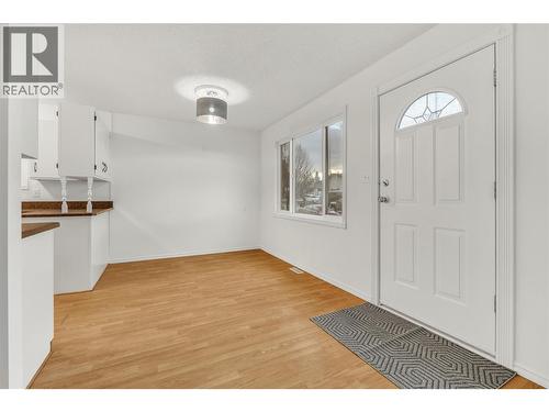 1528 Beatty Street, Penticton, BC - Indoor