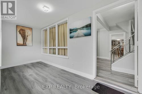 23 Lyndhurst Street, Hamilton, ON - Indoor Photo Showing Other Room
