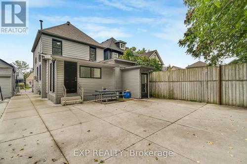 23 Lyndhurst Street, Hamilton, ON - Outdoor