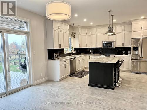 23 Crews Crescent, Quinte West (Murray Ward), ON - Indoor Photo Showing Kitchen