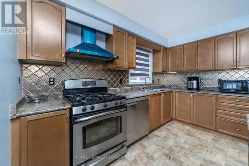 107 Skipton Crescent, Cambridge, ON - Indoor Photo Showing Kitchen With Double Sink