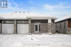 1086 MOORE STREET  Brockville, ON K6V 0H2