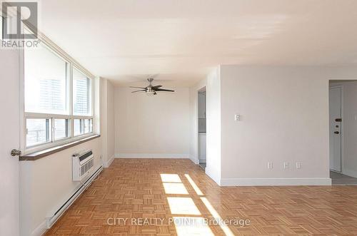 602 - 55 Isabella Street, Toronto, ON - Indoor Photo Showing Other Room