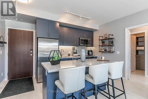 A216 - 241 Sea Ray Avenue, Innisfil, ON - Indoor Photo Showing Kitchen With Upgraded Kitchen
