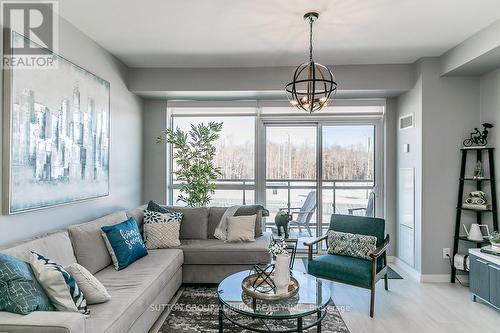 A216 - 241 Sea Ray Avenue, Innisfil, ON - Indoor Photo Showing Living Room