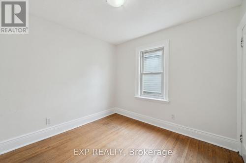 289 Houghton Avenue S, Hamilton, ON - Indoor Photo Showing Other Room
