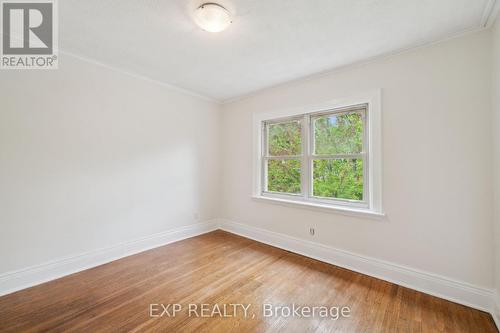 289 Houghton Avenue S, Hamilton, ON - Indoor Photo Showing Other Room