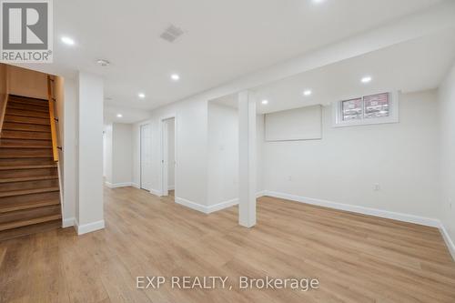 289 Houghton Avenue S, Hamilton, ON - Indoor