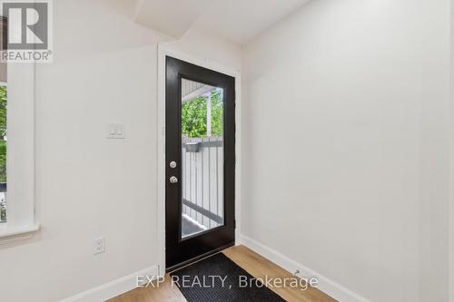 289 Houghton Avenue S, Hamilton, ON - Indoor Photo Showing Other Room